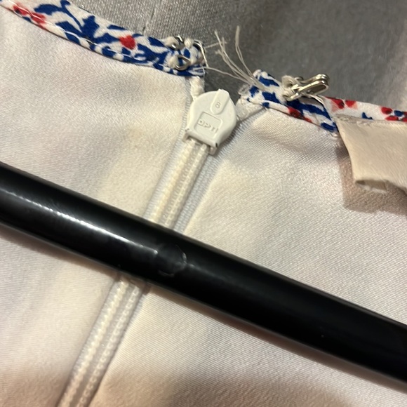 Used in excellent condition. Loft size large lined dress. - Picture 5 of 5